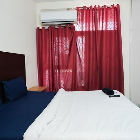 Hotel Green Villa - Near Anand Vihar Station ニューデリー エクステリア 写真