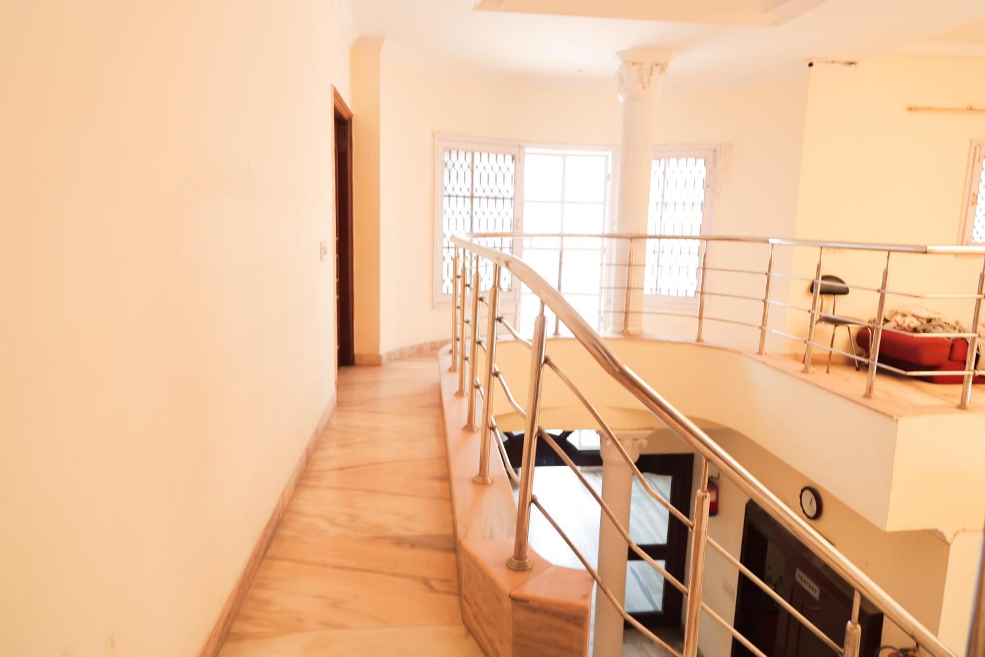Hotel Green Villa - Near Anand Vihar Station ニューデリー エクステリア 写真