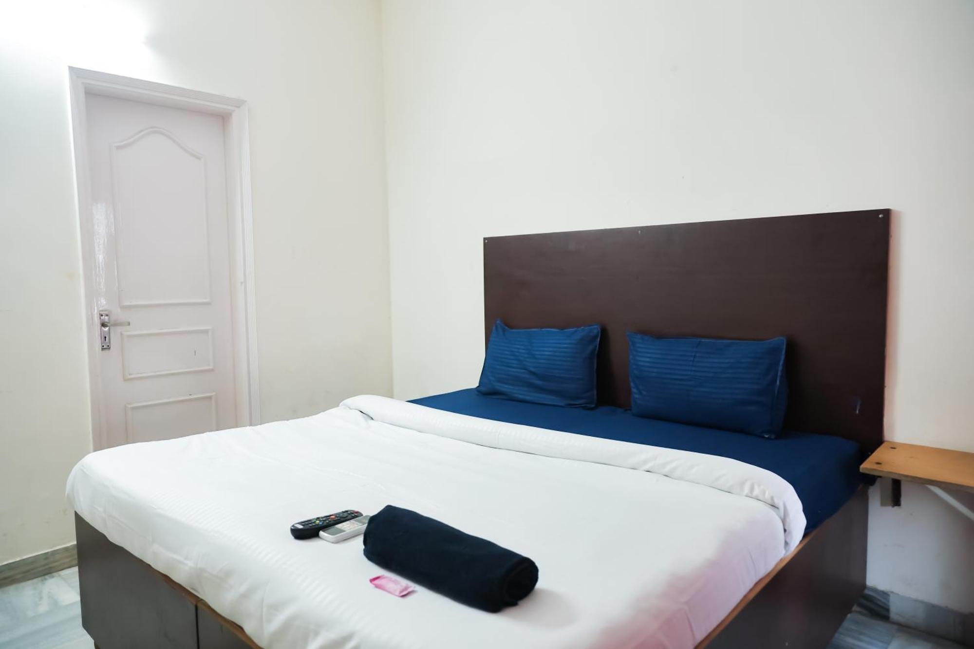 Hotel Green Villa - Near Anand Vihar Station ニューデリー エクステリア 写真