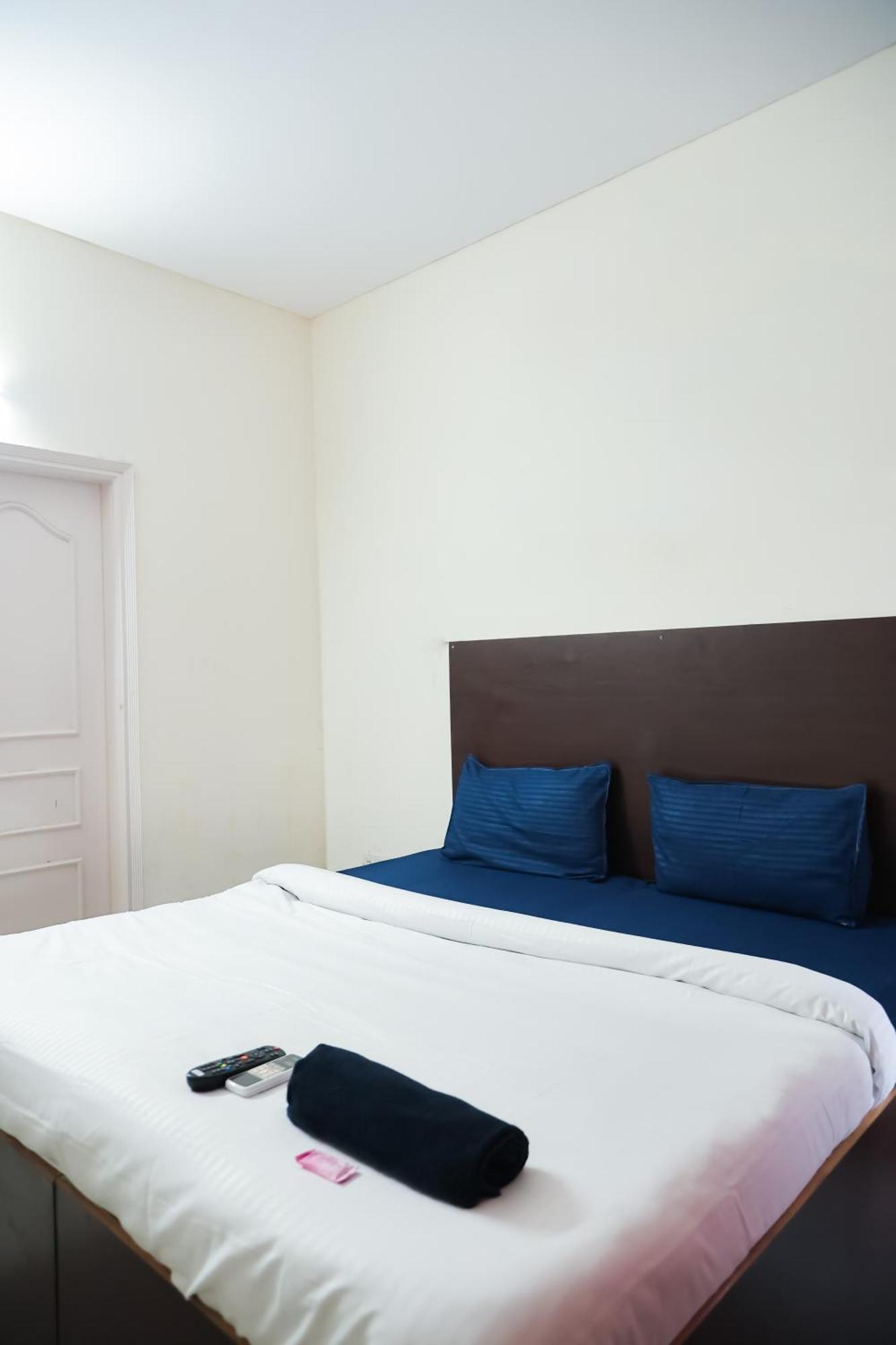 Hotel Green Villa - Near Anand Vihar Station ニューデリー エクステリア 写真