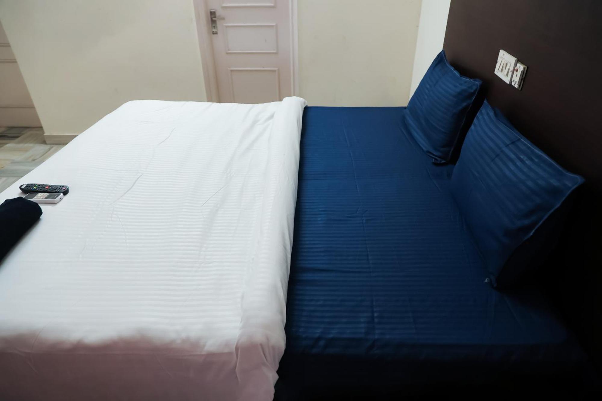 Hotel Green Villa - Near Anand Vihar Station ニューデリー エクステリア 写真